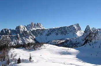 Premium-Taxi-Transfer von Innsbruck Airport (INN) nach Cortina (Italy) – jetzt online buchen