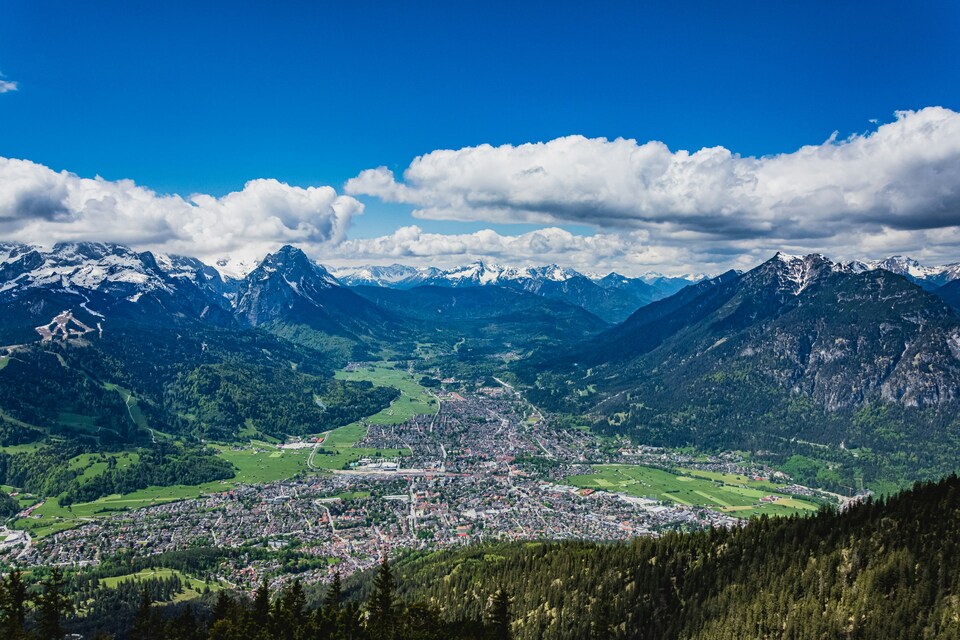 Taxi Transfer Innsbruck Airport to Garmisch-Partenkirchen