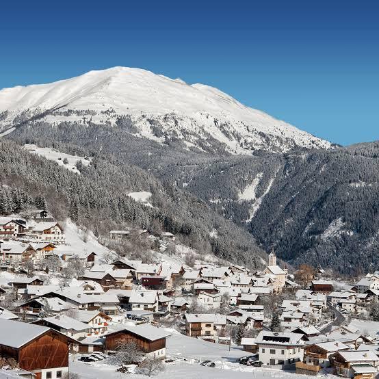 Snow-covered Ladis on the Serfaus-Fiss-Ladis plateau in Tyrol