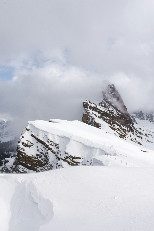 Taxi transfer Innsbruck Airport to Santa Cristina